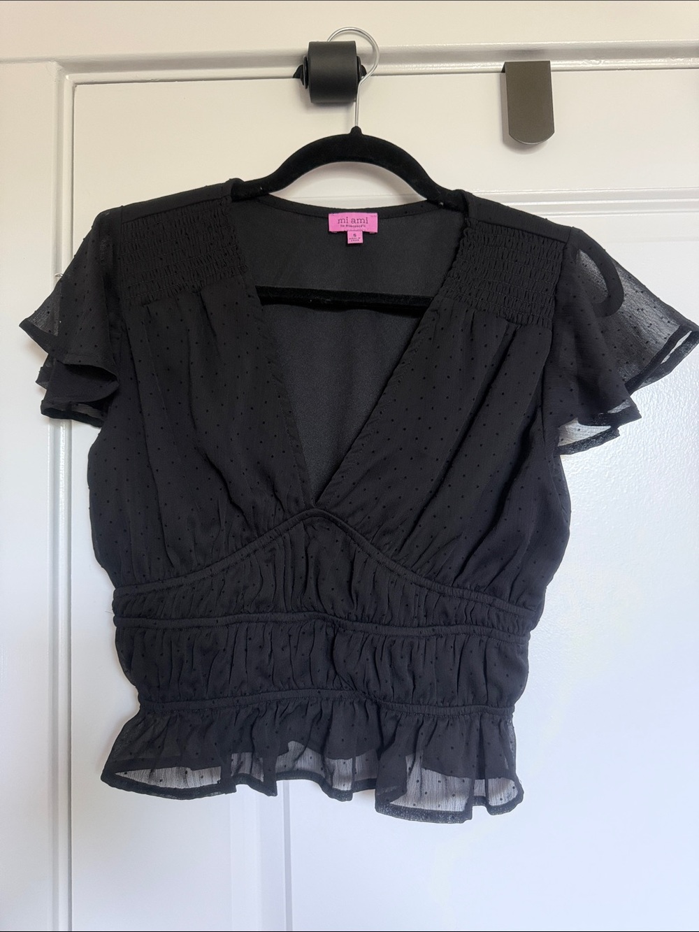 Nwot Mi Ami Francesca's Collections Black V-Neck Flutter Sleeve Smocked Blouse S